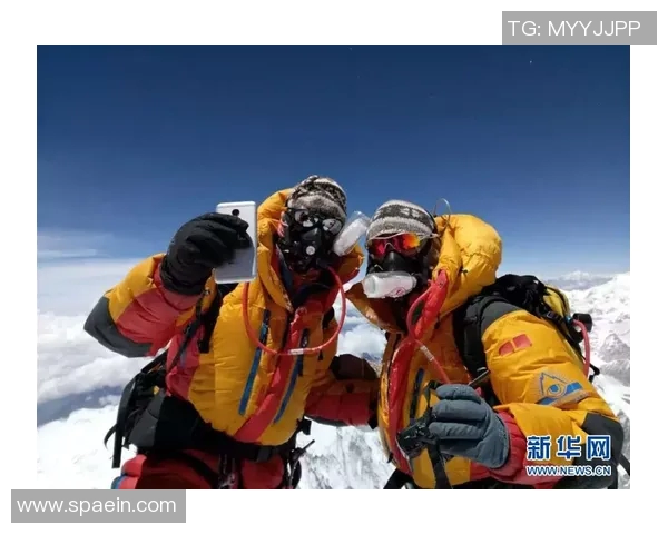 唐梓对足球明星的热爱与追逐展现了青春的激情与梦想