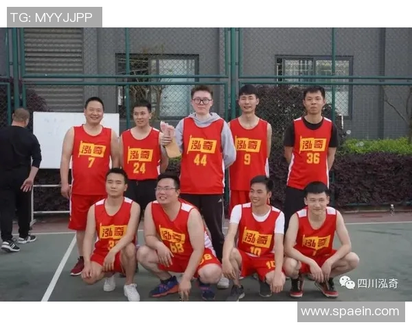 成都篮球队团队协作深度解析与其他球队的对比研究